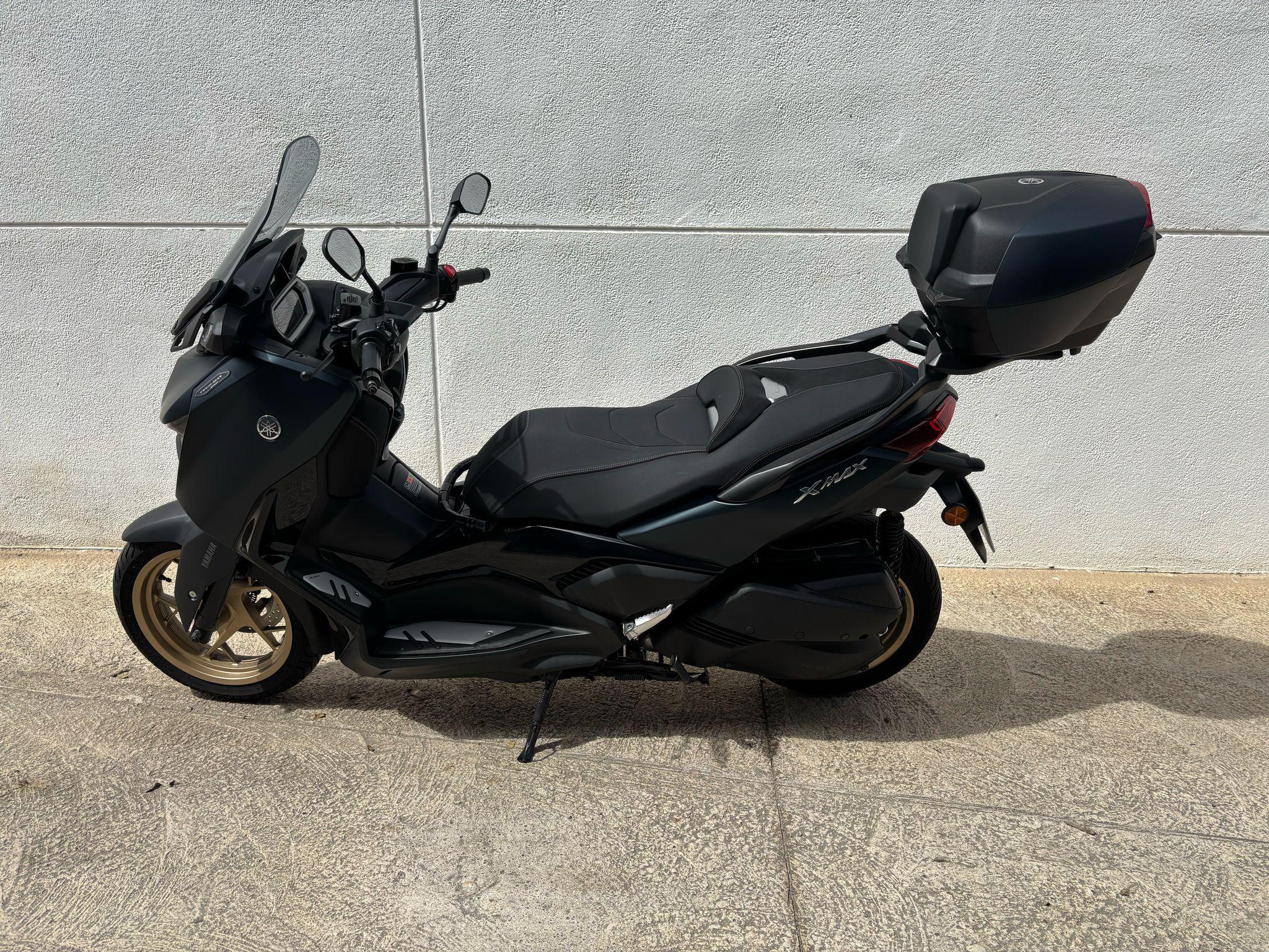 YAMAHA XMAX 300 TECH MAX+